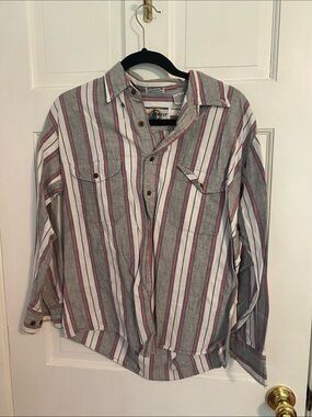 Northwest Striped Button-Up Shirt in Gray, White & Pink